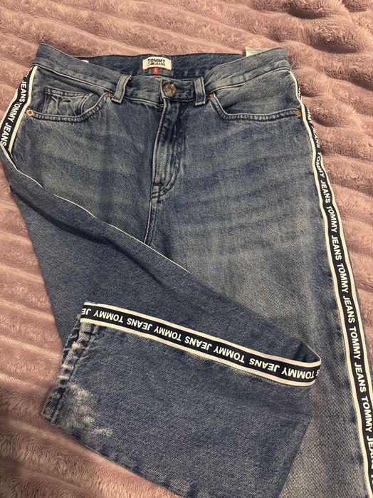 Оригинални дънки Tommy Hilfiger – размер 32/XS