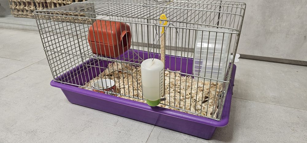 Клетка за хамстер,дегу,плъхче с етаж и колело др.  48×34×28.