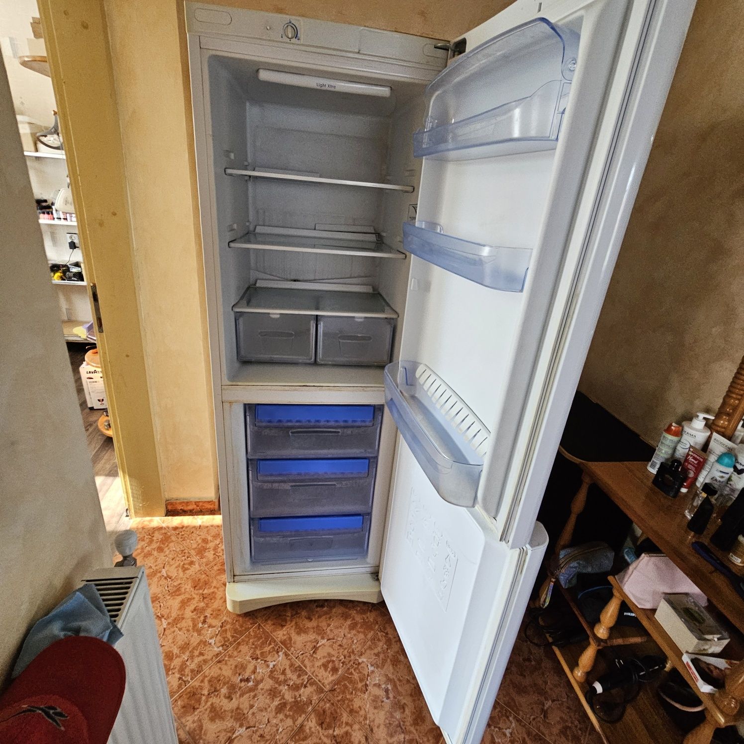 Хладилник Indesit