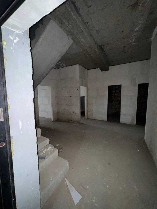 Пентхаус 192кв/м в состоянии коробки, Багишамал