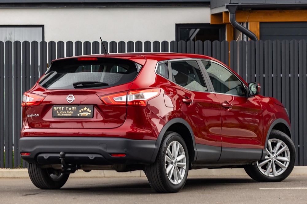Nissan Qashqai connecta 1.6D / Facelift  /Automat/Garantie /Rate