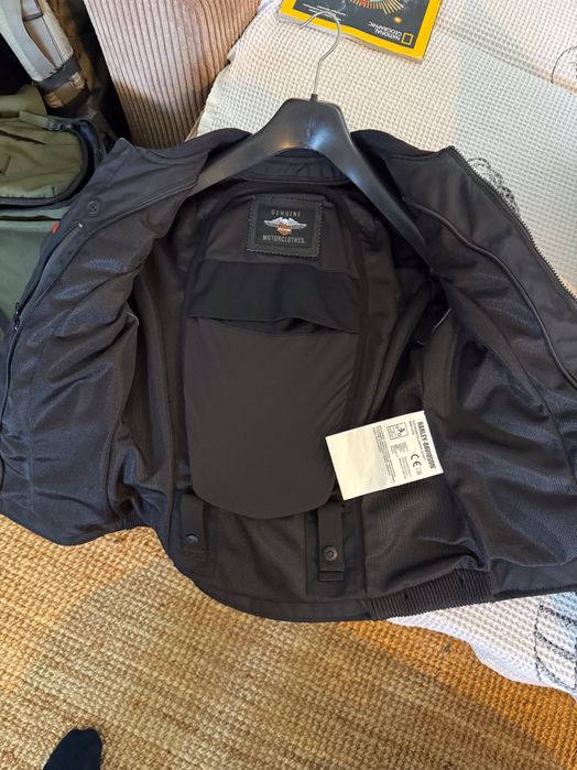 Vand geaca moto dama Harley Davidson noua Xs