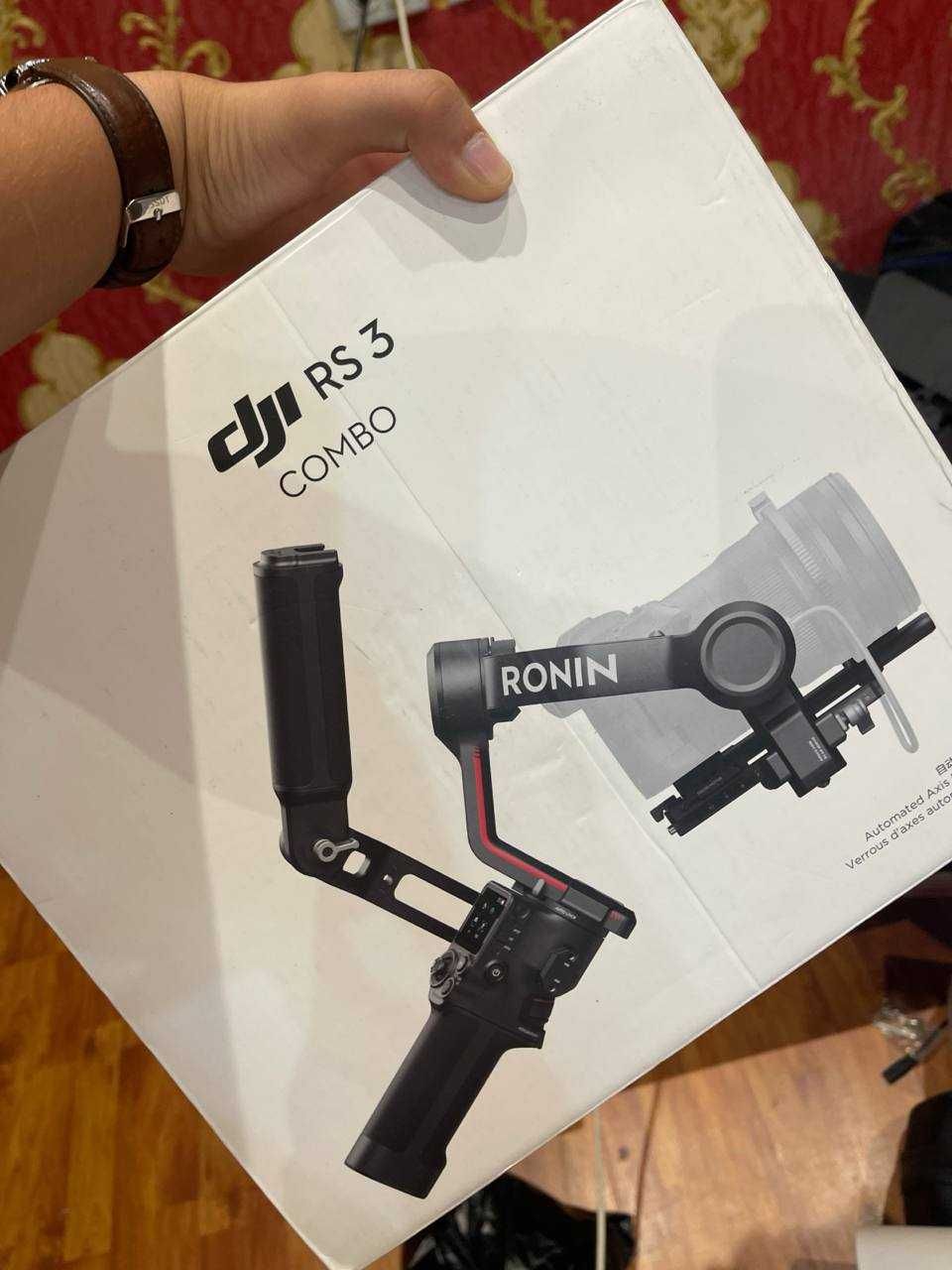 Rs3 Combo идеал новый Стабилизатор DJI RS3 Combo камеры, 3 оси 1,5кг