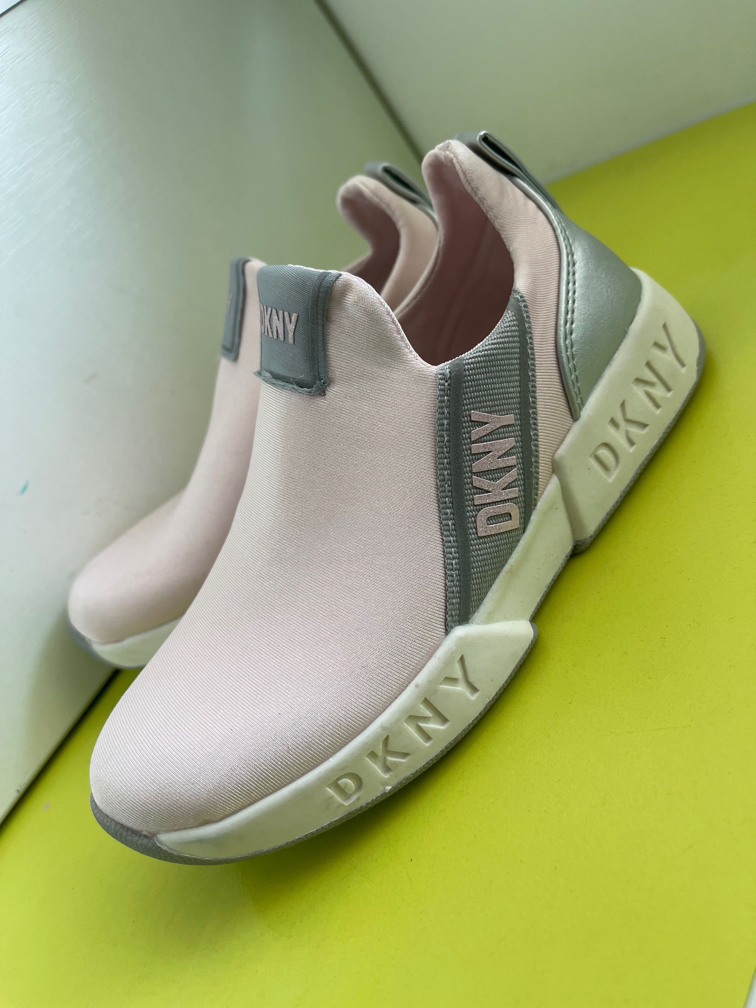 Детски обувки DKNY за момиче 29 номер