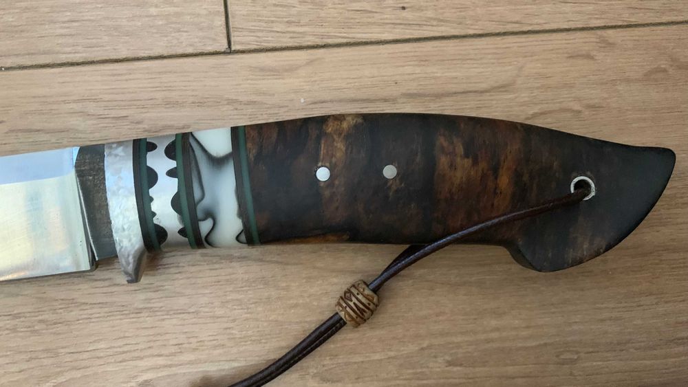 Нож сгъваем стомана N690 и фултанг стомана D2