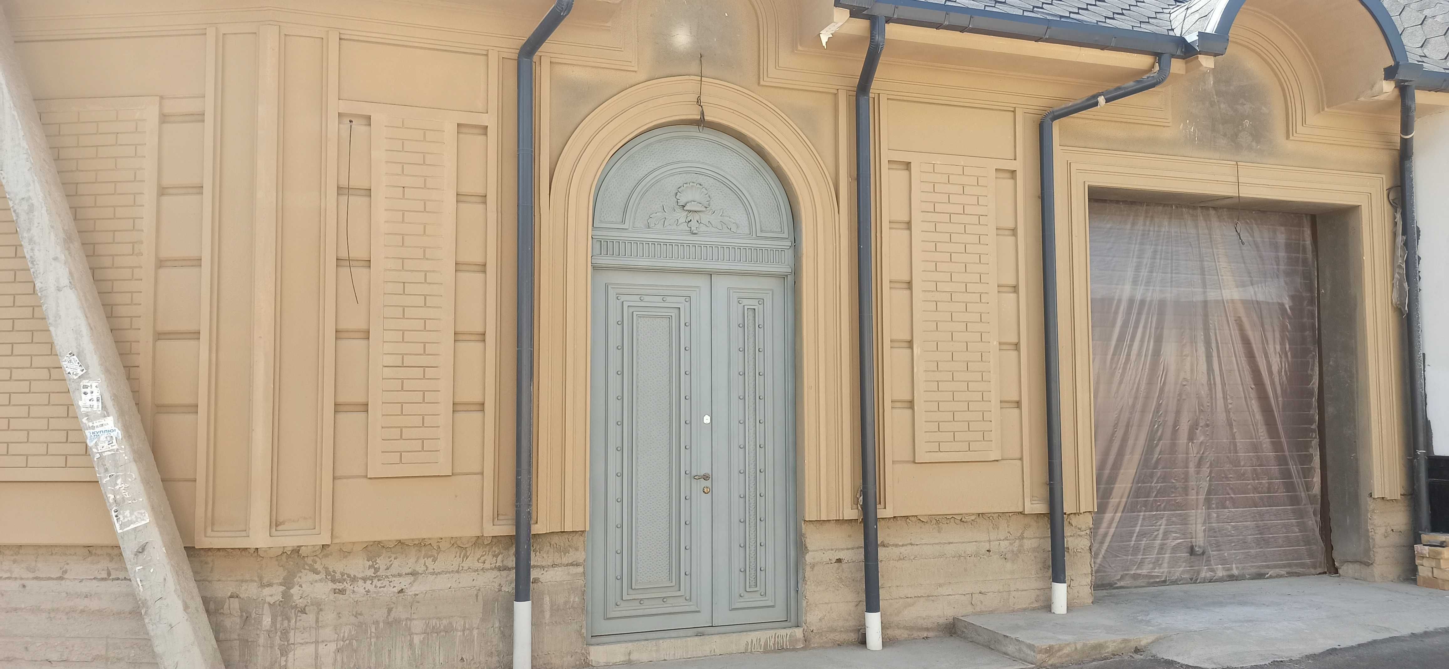 Продам (каробка) дом 3 соток на Мирзо Улугбекском районе (Чайхана Сало