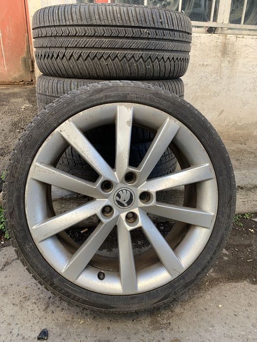 Jante aliaj R18 5x112 cu anvelope all seazon 225/40R18