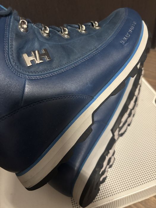 Ghete Helly Hansen,din piele naturala,aproape noi,numarul 42