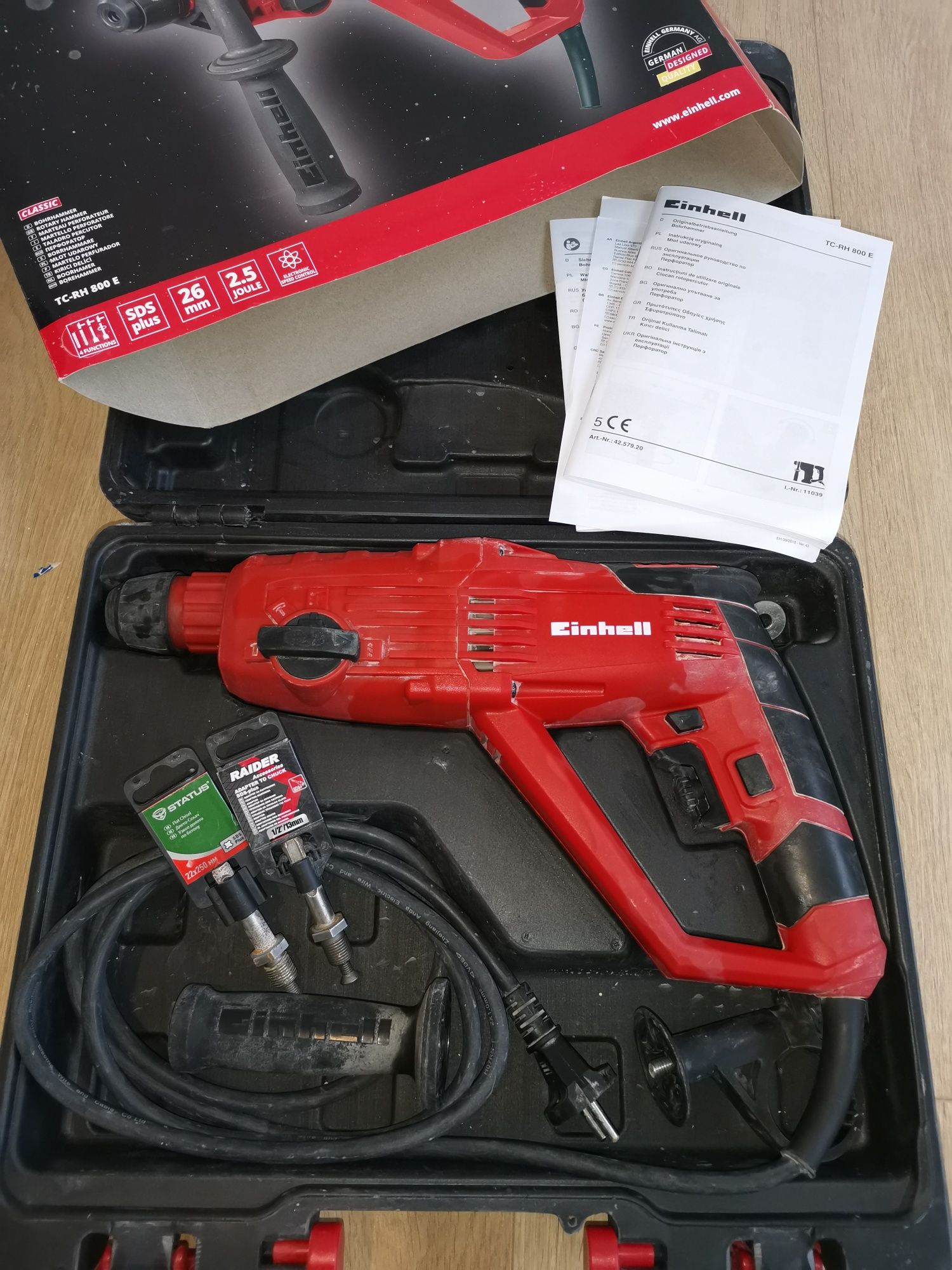 Перфоратор Einhell TC-RH 800 E
Перфоратор
einhell-classic-rotary-hamme