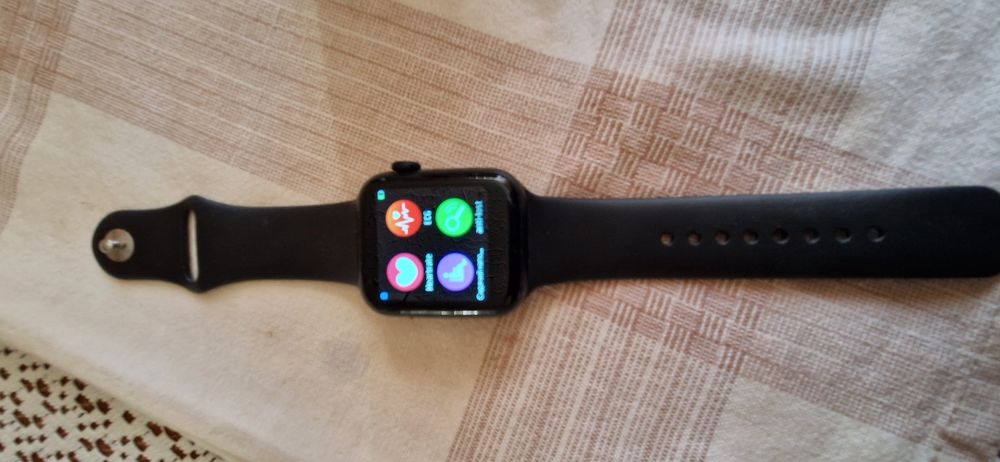Смарт часовник WATCH S4