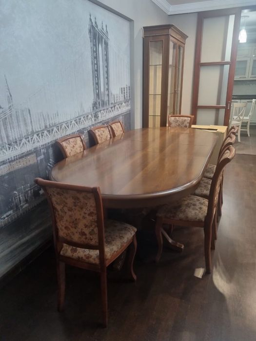 Стол со стульями (8шт) для гостиной