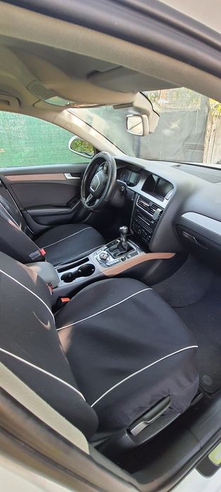 Vand Audi A4 b8 din anul 2010, in conditii bune fara defecte.