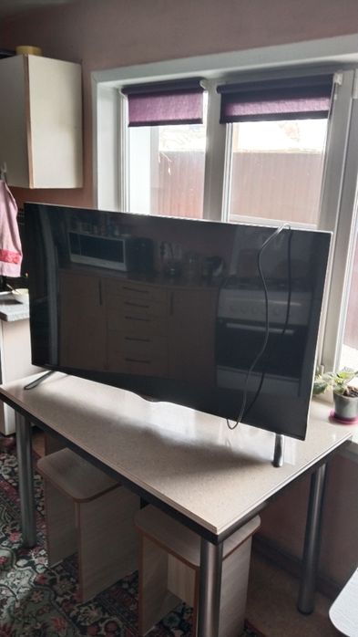 Продам телевизор LG