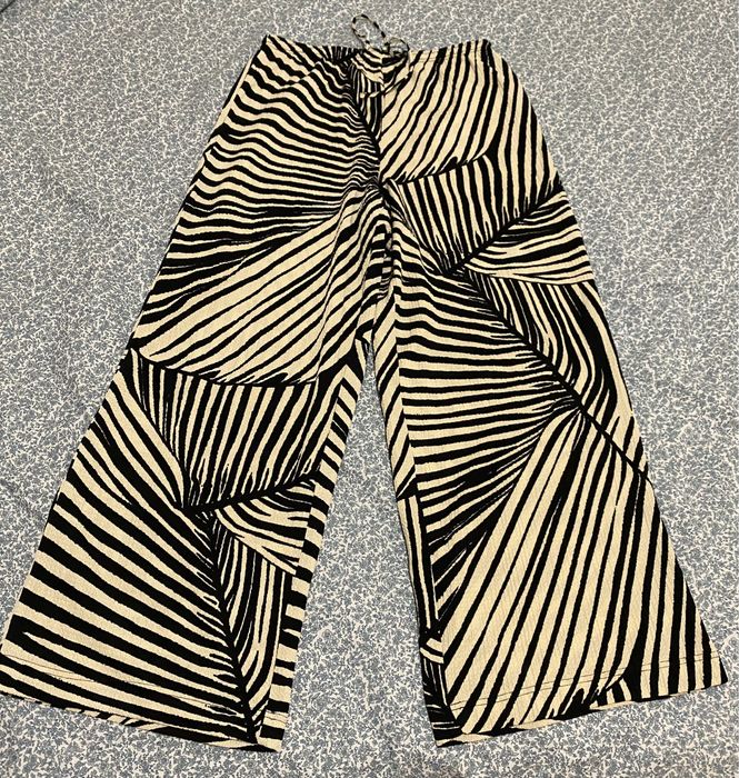 Дънки за бременни и широк панталон