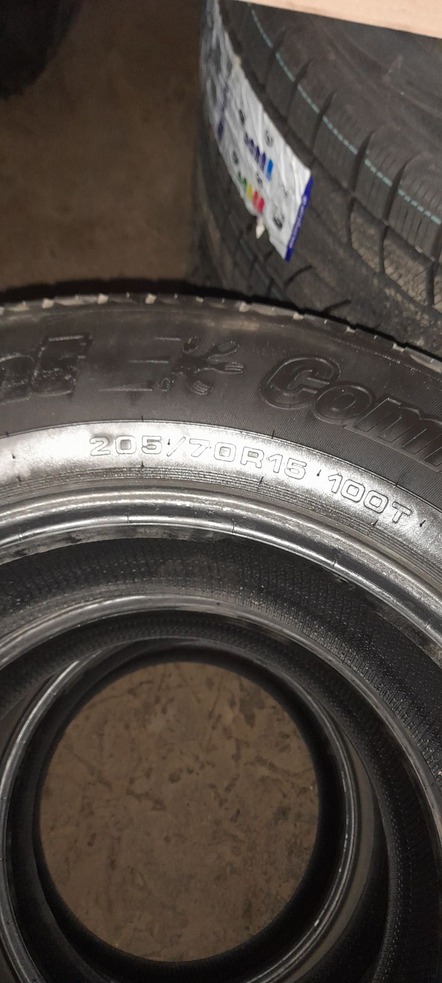 Продам шины 205/70/15