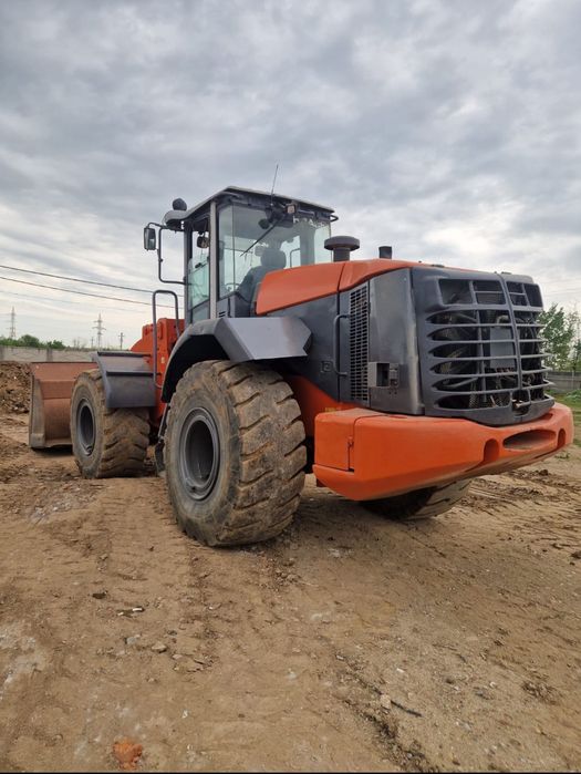 Incarcator frontal  Hitachi w220