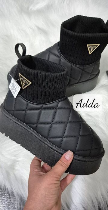 Ugg uri dama imblanite