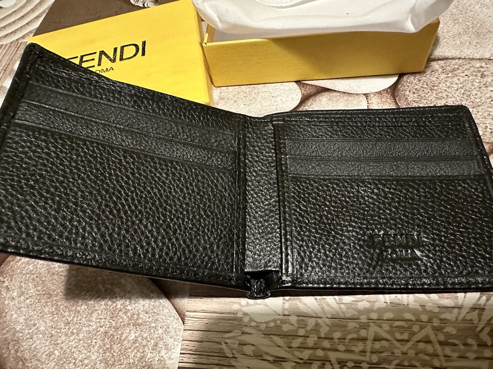 Портфейл Фенди Fendi