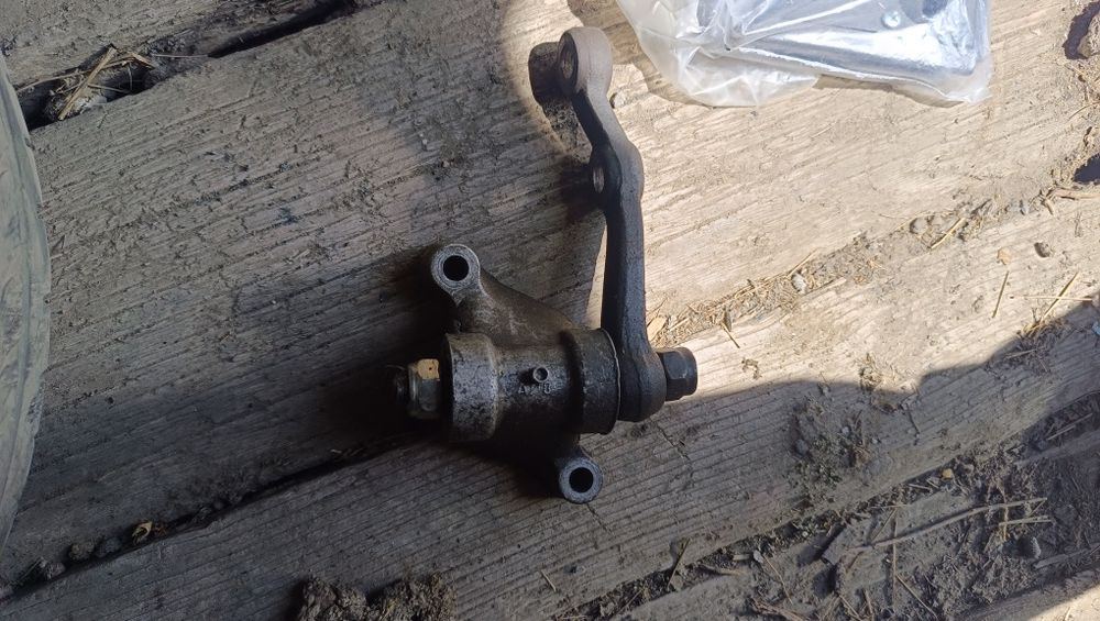 Продам запчасти на ваз жигули и стойки субару