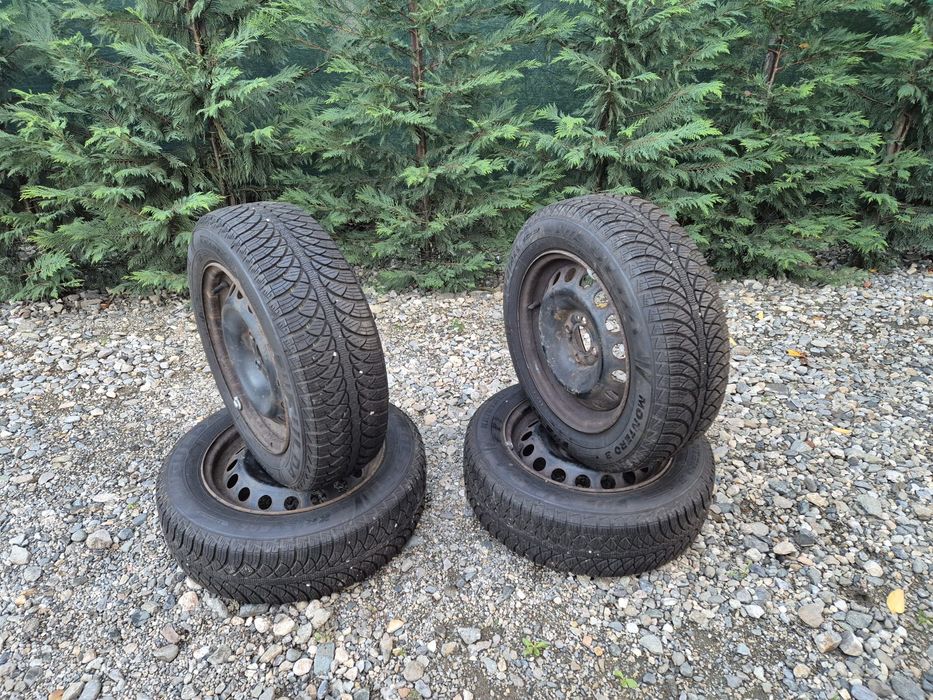 Jante Dacia R15 4x100 cu anvelope de iarna 185/65R15