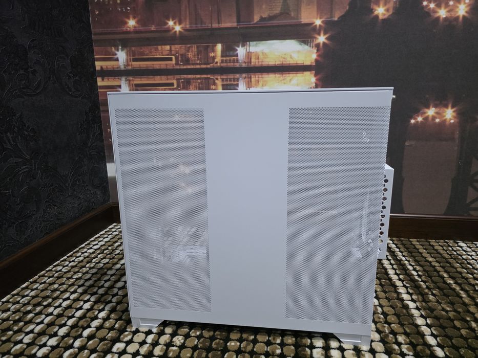 Lian li o11 vision compact white