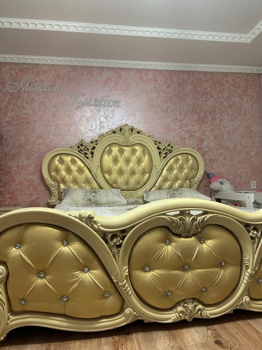 Срочно продам спальный гарнитур