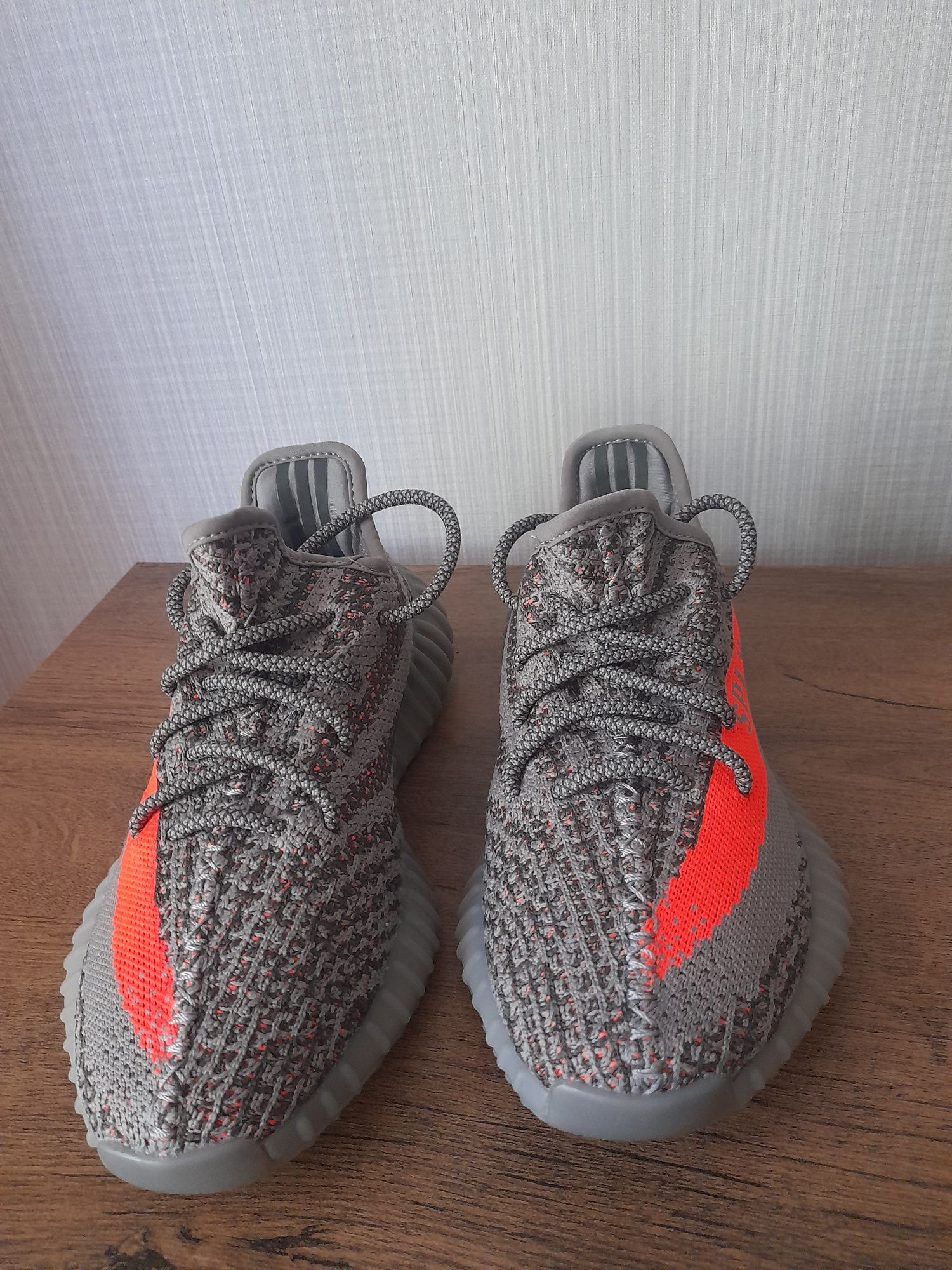Adidas Yezzy Boost 350 V2 Beluga маратонки 38 номер.