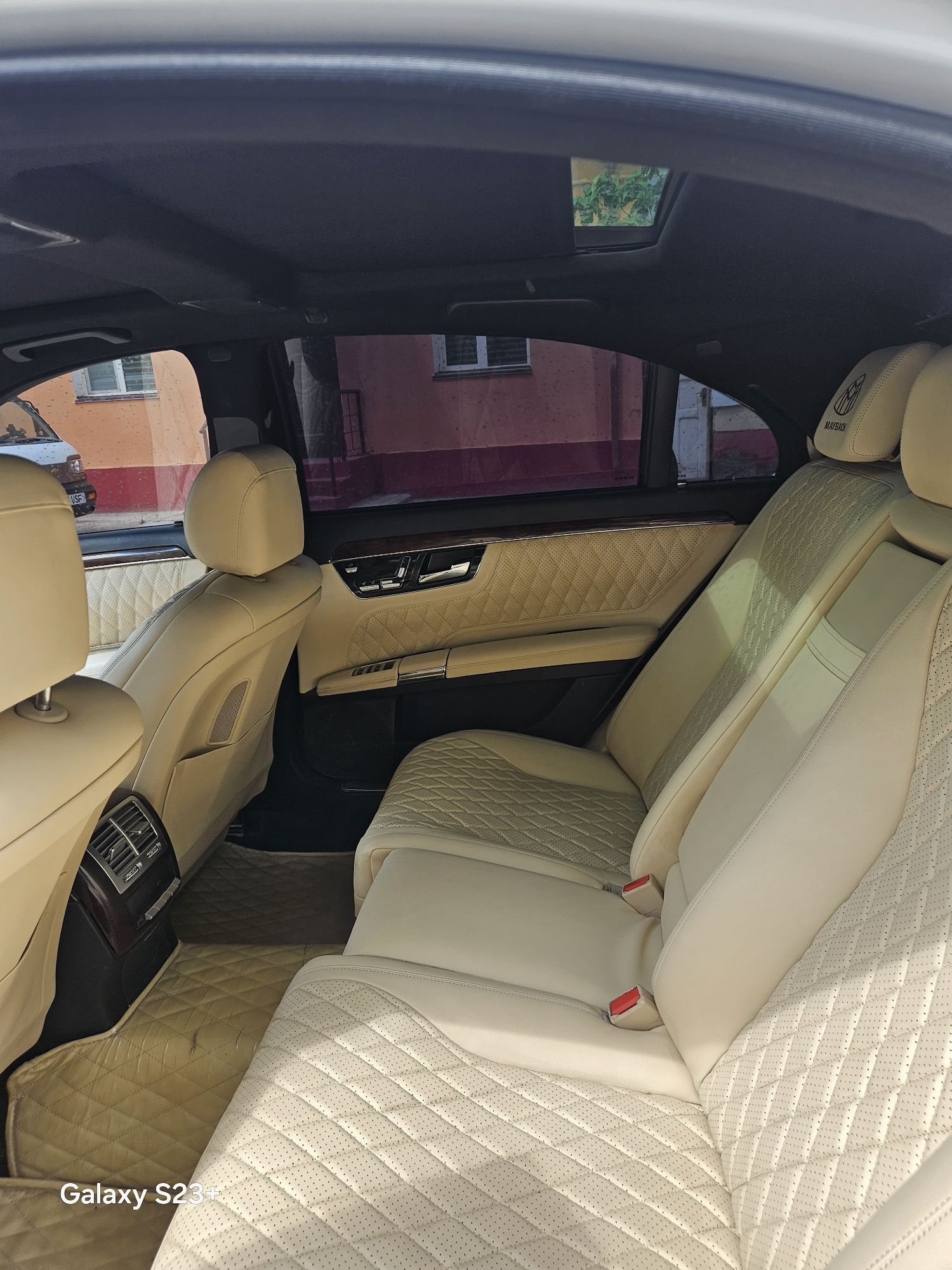 Срочно продаётся Мерседес бенц w223