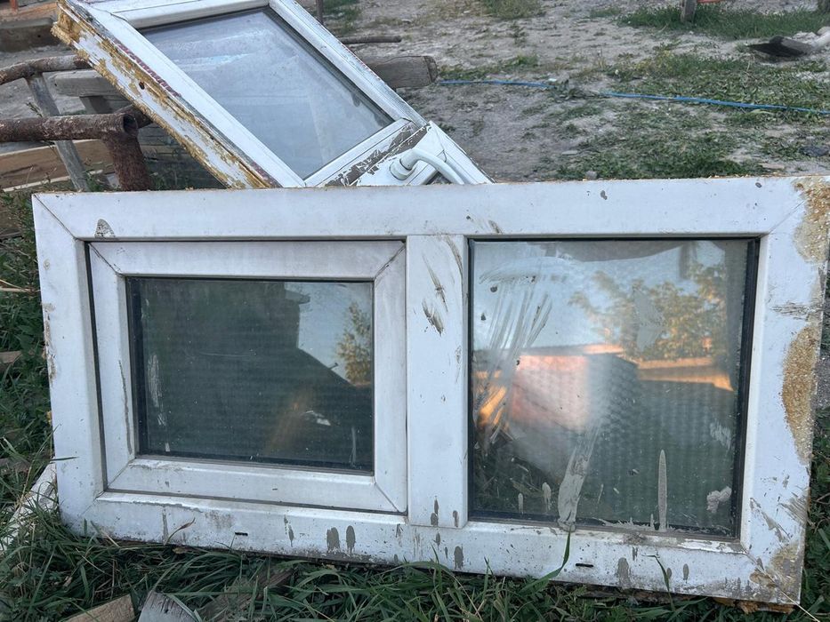 Продаю пластиковое окно