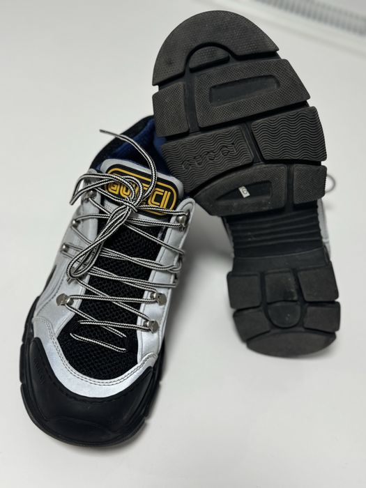 Snackers Gucci Flashtrak