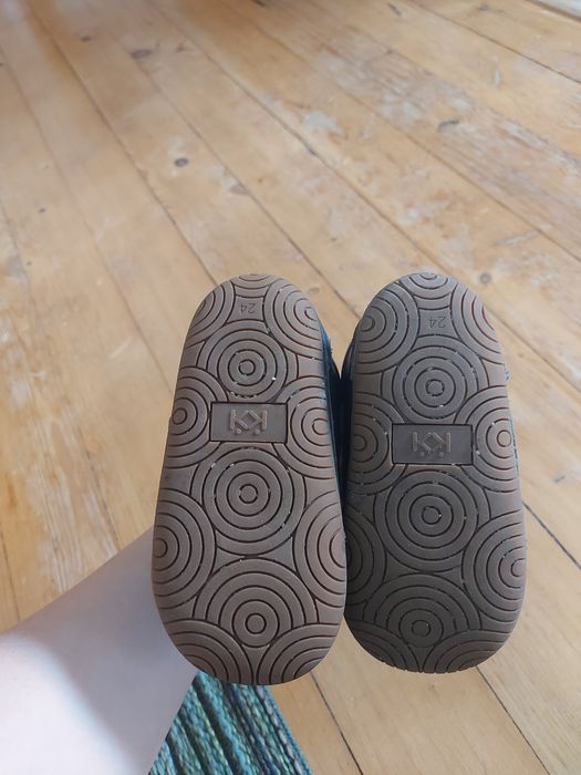 Детски боси обувки на Колев и Колев