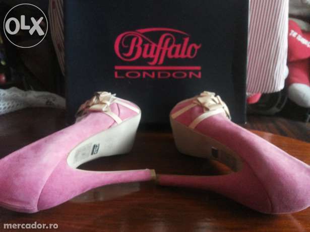 Pantofi dama Buffalo London