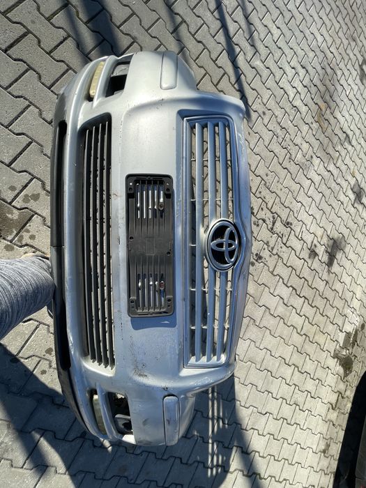 Предна броня;Тойота Авенсис Т25