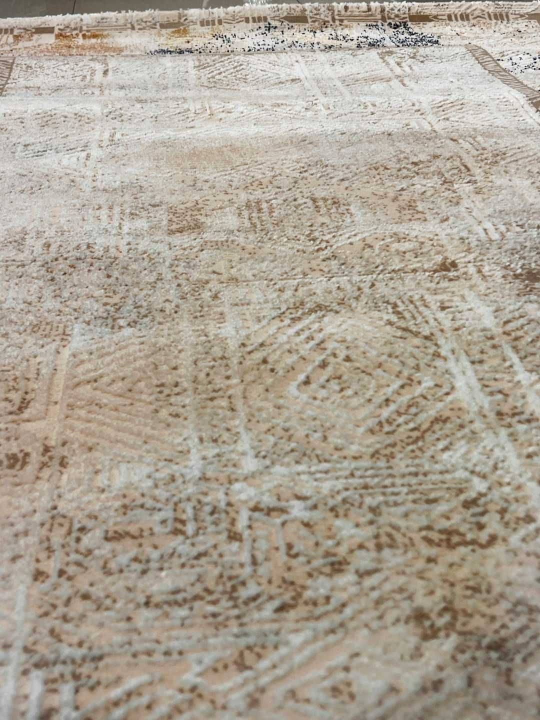 нов килим , Модерен дизайн, бежов цвят, 125x180 cm