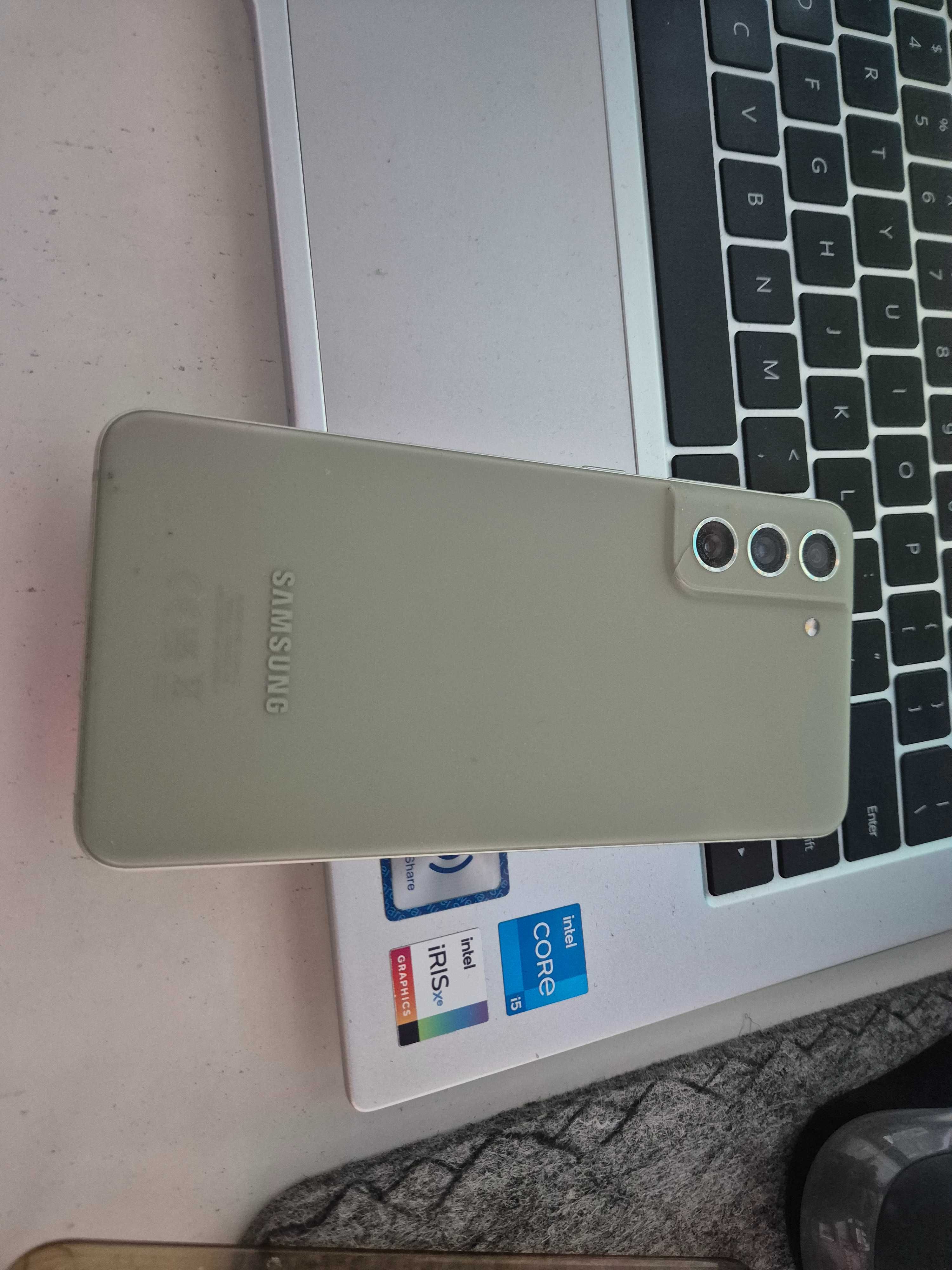Samsung S21 FE *като нов*