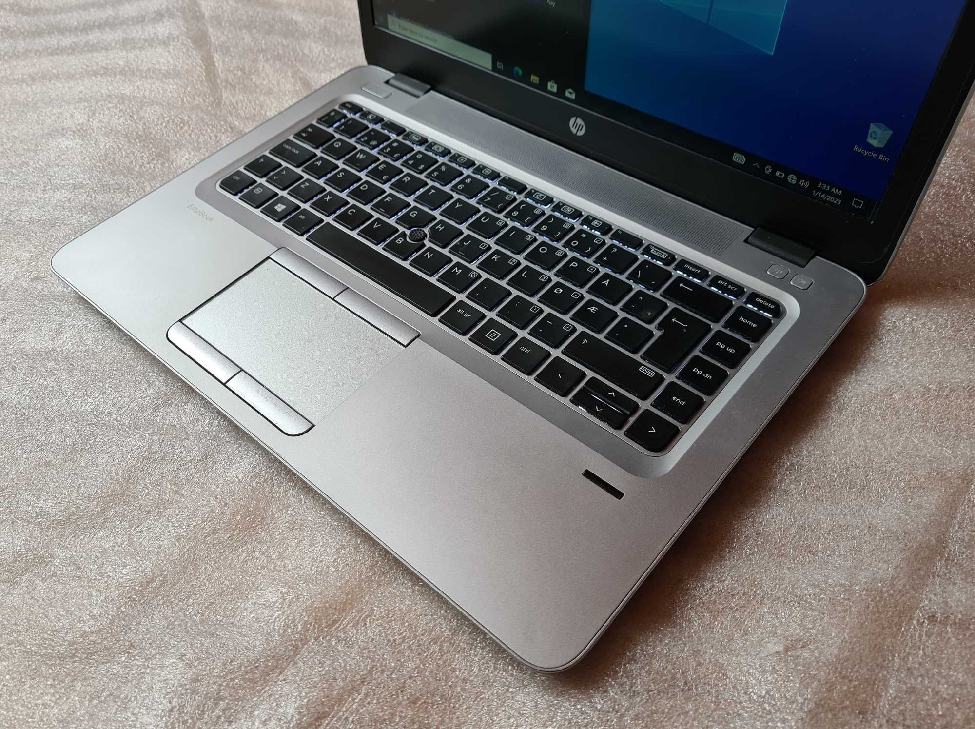 Laptop HP 840 G3, 14" 2K, i5-6200u, 8 GB Ram, SSD 256 GB, taste lumina