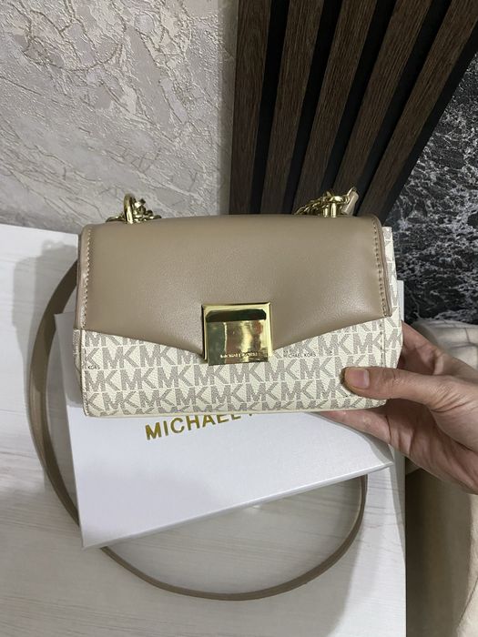 Сумка Michael kors сатылады,жап жаңа каробкасыда бары