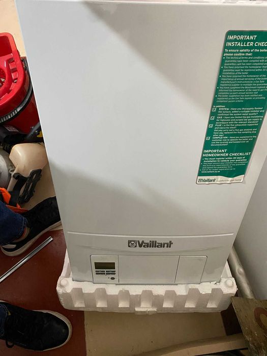 Centrala termica pe gaz, condensare Vaillant 35kw nou nouta