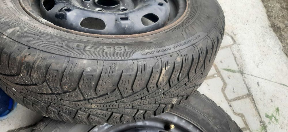 Vand cauciucuri cu jante