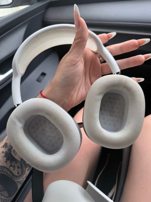 AirPods Max Gen 1 White с lightning с коробкой