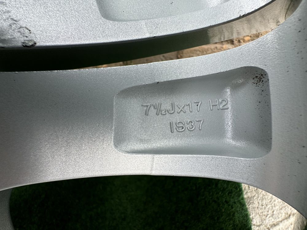 4 броя Джанти БМВ BMW Style 392 17 цола за F30 F31 F36 e90 e91 e87 e46
