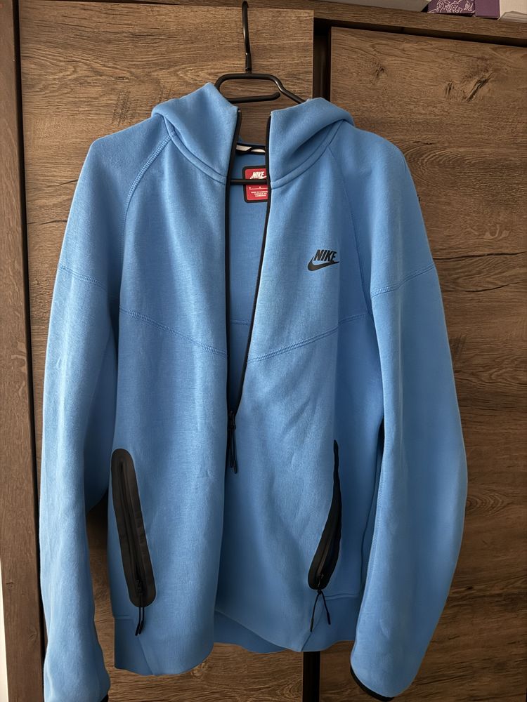 Nike Tech Fleece albastru