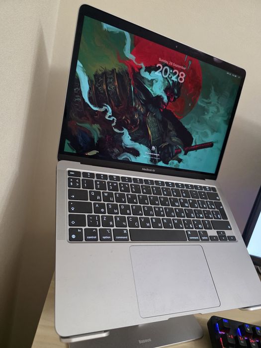 MacBook Air 13', М1, 256Gb. На гарантии