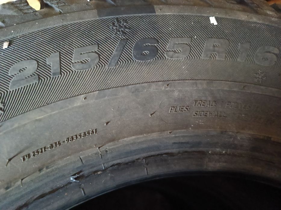 Ассалаумалейкум. Қысқы дөңгелек, шипасымен сатамын. Бағасы 100 000