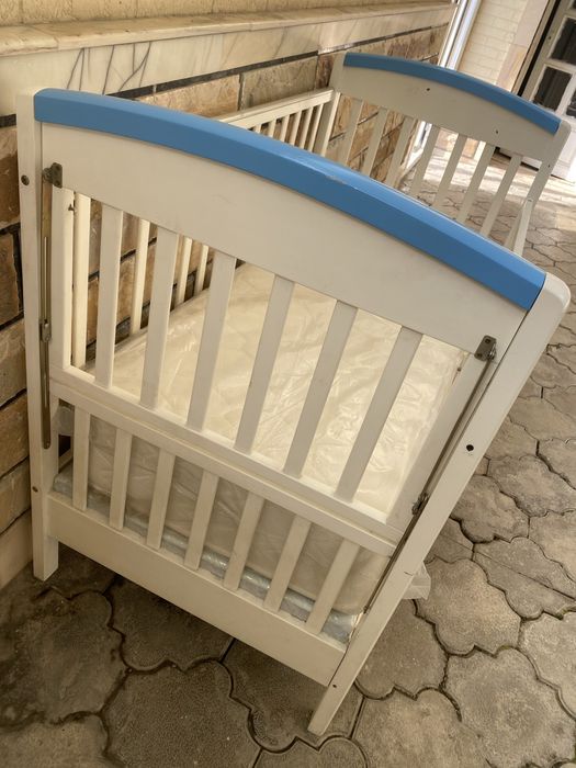 Детский мебел Б/у матрас новый