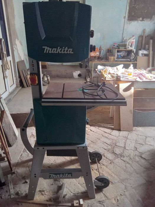 Пила ленточная MAKITA LB1200F  900W 220 Вольт