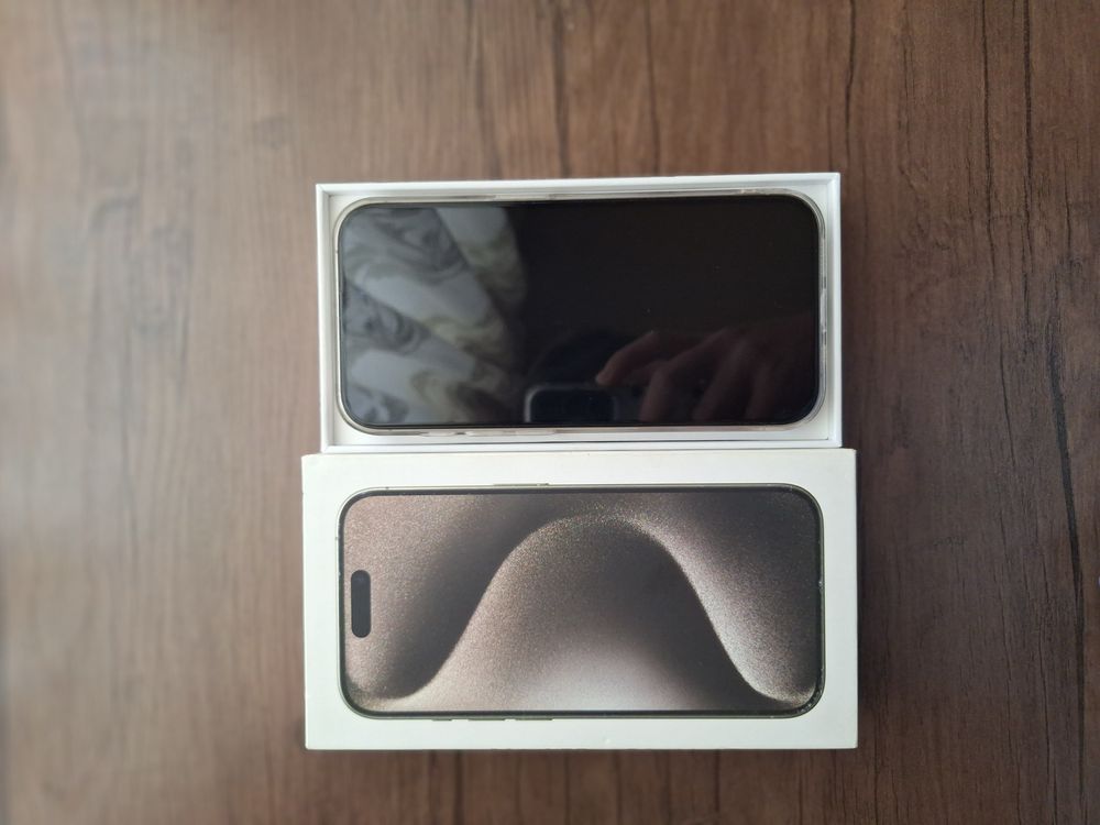 Iphone 15 pro Titanium