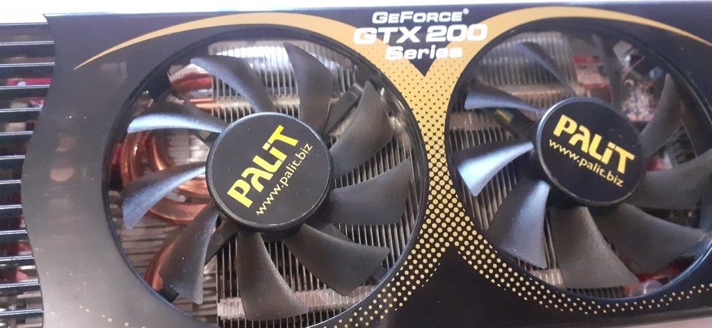 Placă video GTX 200