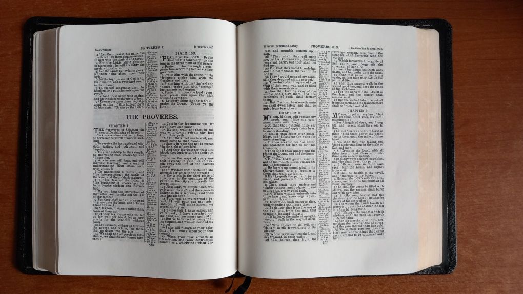 Oxford King James Bible, legata in piele naturala