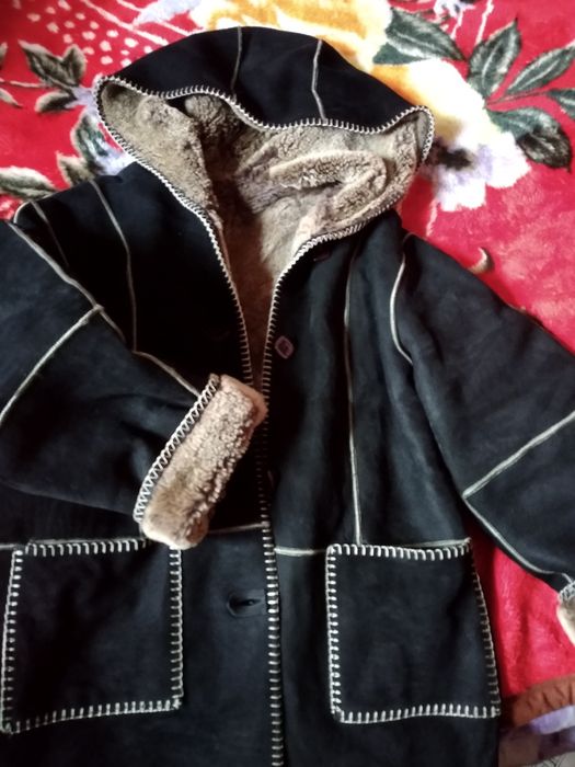 Продам срочно срочно. Дубленку.